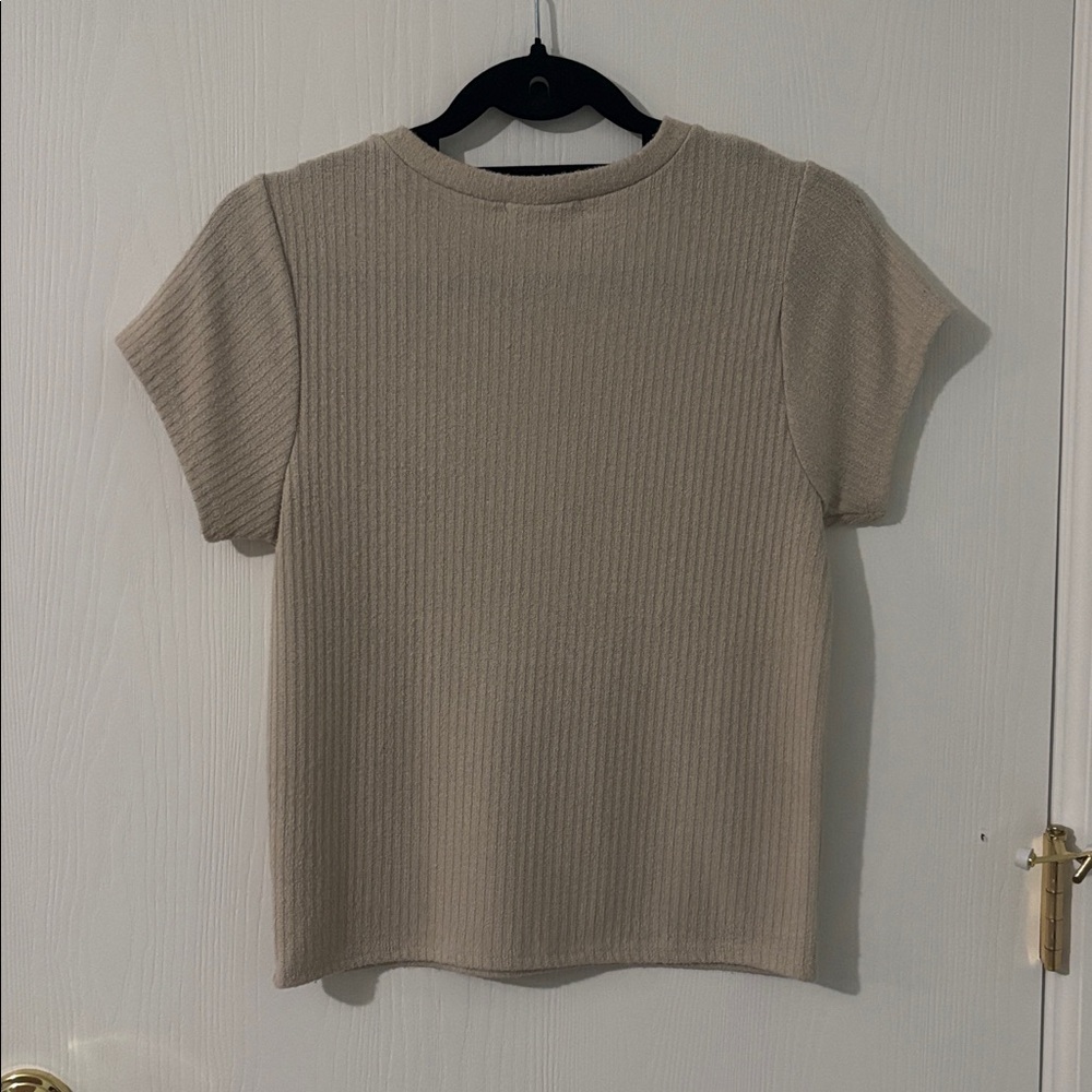 CJLA - Ribbed Short Sleeve Top - Picture 2 of 4